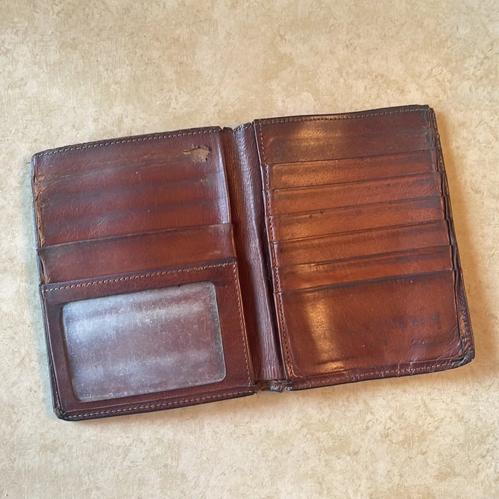 Coach Bi-Fold Brown Leather Wallet